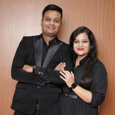 Vaibhav & Trupti Singhal